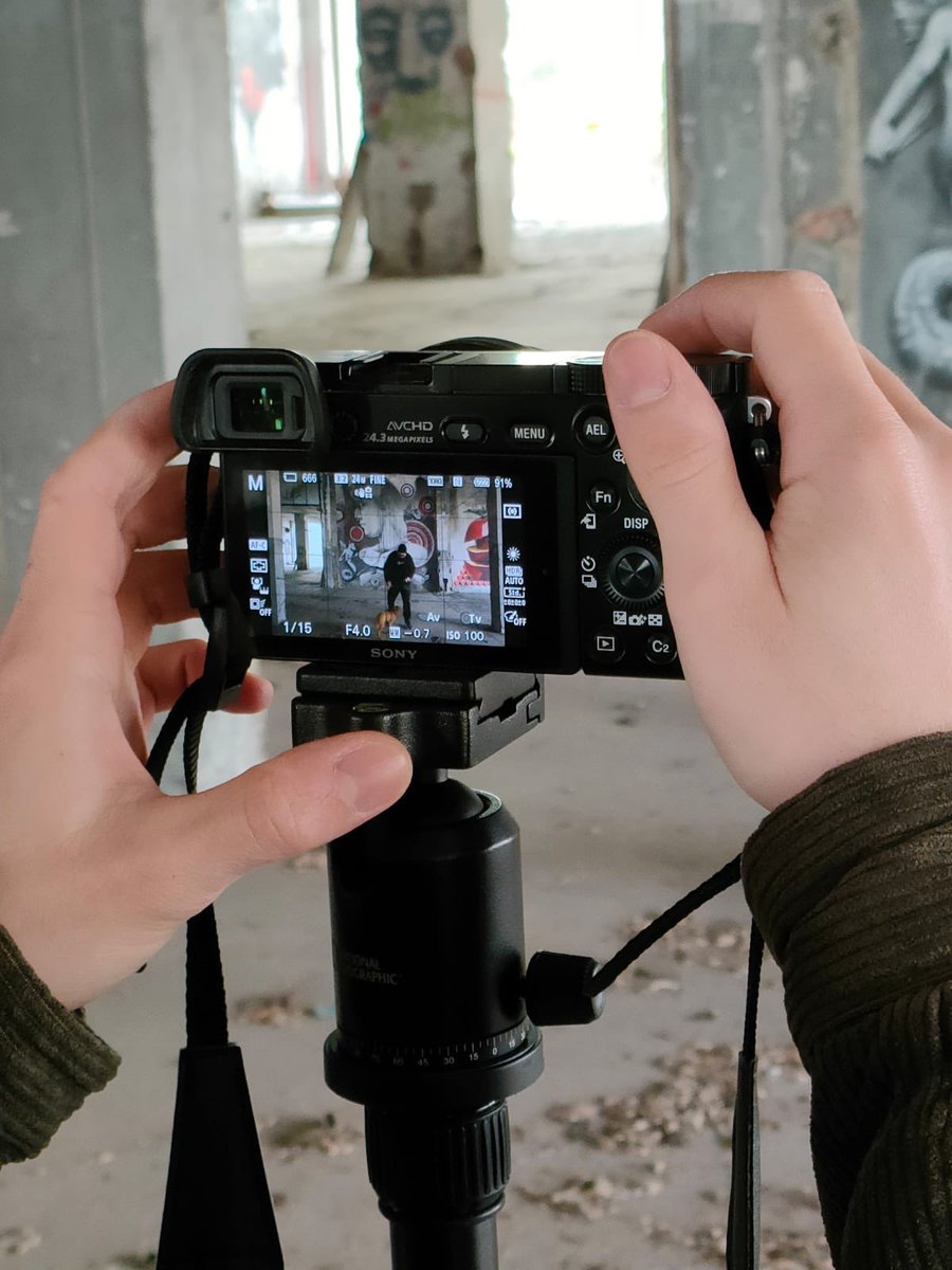 MAGNVM's tweet photo. #shoothing #day #location #great https://t.co/tZQrAtjJM4