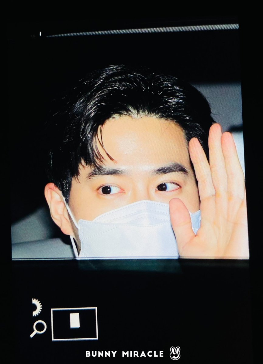 bunny_miracle's tweet photo. 220404 

안뇽~ 

#준면 #수호 #suho #exo https://t.co/TPjSTvVsHp