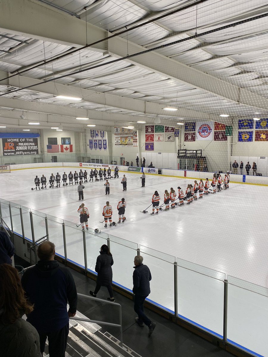 TimRiday's tweet photo. Checking in from West Chester. Our 14U Girls Little Flyers about to take on the Blades in the championship game at USA Hockey Nationals. Let’s go ladies! @LittleFlyersHky https://t.co/rSUl50rdvX