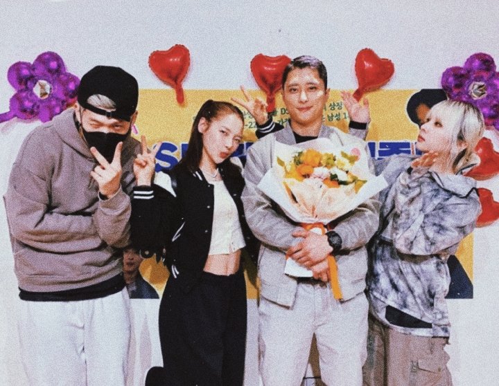 thejiwoorld's tweet photo. HE'S BACK HE'S BACK HE'S BACK HE'S BACK HE'S BACK HE'S BACK HE'S BAAAAACK
#jseph #jsephWelcome #KARDJseph #KARD https://t.co/42zI3ki6ra