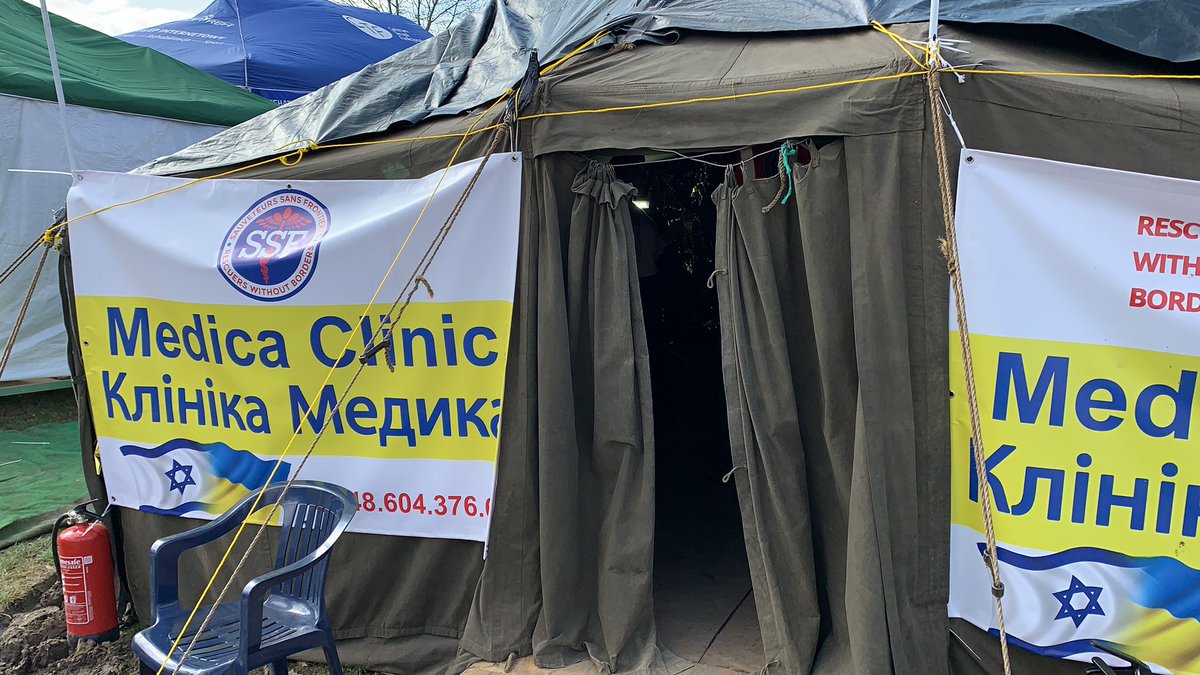LauraBukavinaMD's tweet photo. .@SauveteursSSF needs doctors and nurses to help at the border. I am happy to answer any questions and put you in touch . No Ukrainian Russian or polish required ! Just You ! So many have done it before join this amazing crew https://t.co/m1URHQ3QBx
