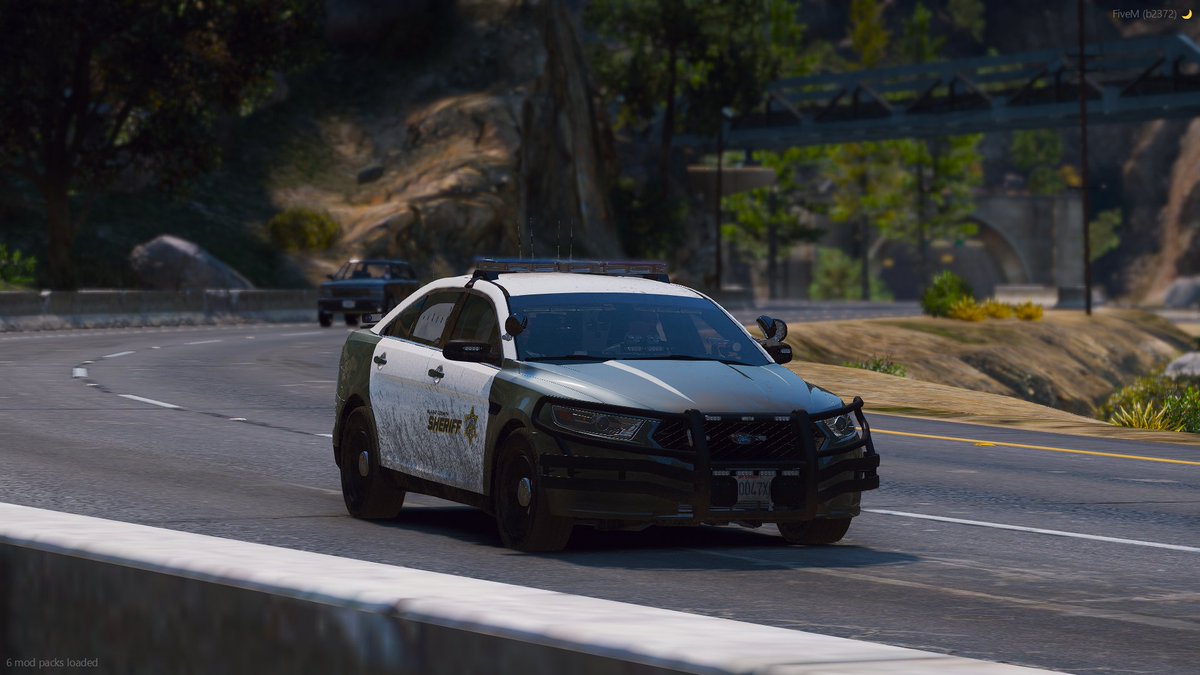 SAPD_evo's tweet photo. Buenos días desde el Condado de Blaine , nuestros agentes ya se encuentran cubriendo la red de carreteras del condado velando siempre por su seguridad.

En caso de emergencia, no dude en llamar al 911. #SAPD #BCSD #LSPD https://t.co/gPQCAxrdbL