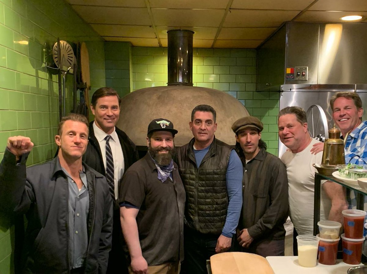 angelealias's tweet photo. From #figidini on #IG
ϕ cheers to the fed hill crew on their new project! thanks for stopping by gentlemen...we all feel this is gonna be a hit! ϕ
https://t.co/CeOWrM8vzT
#federalhill #tvshow #ScottCaan #H50 https://t.co/3CyMxXGaOa