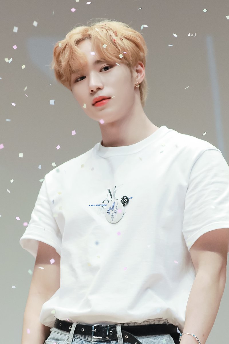 AtoJ_1120's tweet photo. 220327 
  .。∴｡
    ･ﾟ*  ｡☆･
　 ･      *ﾟ｡      *
　   ﾟ    *｡･ﾟ+  ☆  ｡
　          ✵  ･  ｡° *.   ﾟ
          　  .     *   ✦  ｡ * ｡
　　                             +･｡
#김준서 #준서 #KIMJUNSEO #ジュンソ #위아이 #WEi https://t.co/buOmsCE9yi