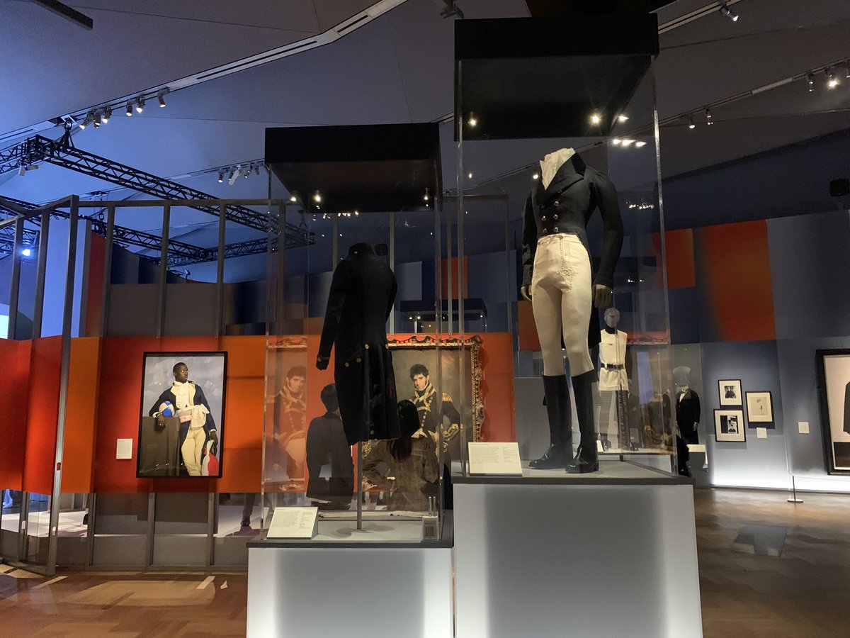 franvsingleton's tweet photo. Whilst covid wasn’t quite the takeaway I had hoped for, I had a wonderful time on @NAM_London curators course! I’ve come away with so many new ideas, knowledge, and connections - ready to enact when I’m allowed outside again 😷 @HCavMuseum @FusiliersLondon @I_W_M @V_and_A https://t.co/4KrIznY1sl