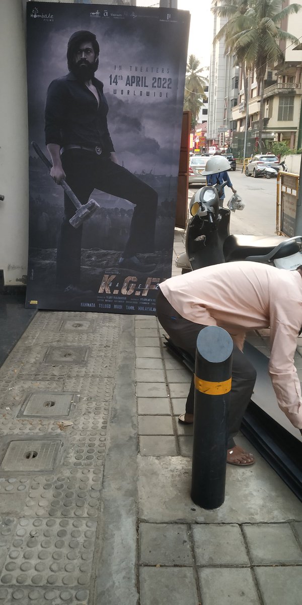 Transporting KGF2 Standees to mysore from KRG STUDIOS #KGFChapter2 #KGF2OnApril14 #KGF2 @KGFAnalyst