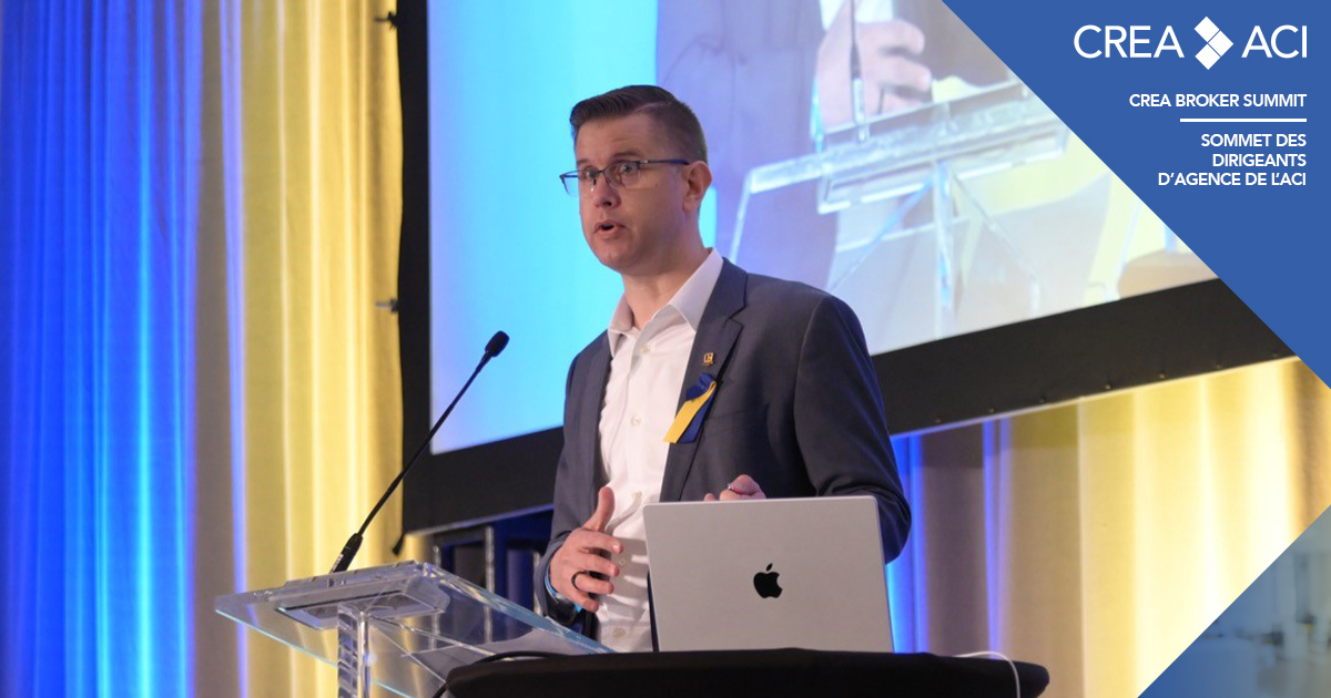 CREA_ACI's tweet photo. 🔴 And, we’re off! Our Chair @cliffstevenson is kicking off #CREABrokerSummit with opening remarks.
--
🔴 Et c’est parti! Notre président @CliffStevenson prononce le discours d’ouverture du #SommetDirigeantsAgenceACI. https://t.co/iEBXUGcFsb