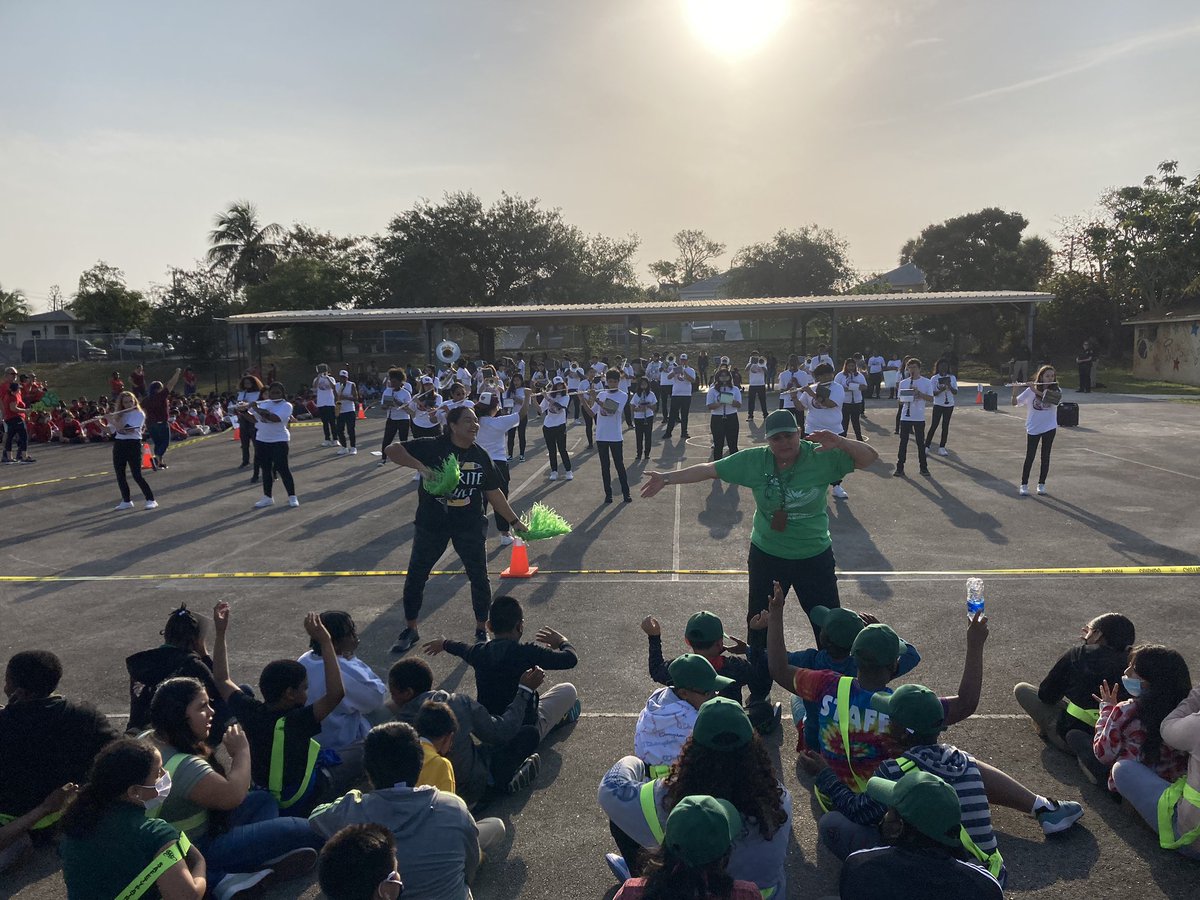 HighlandElemPBC's tweet photo. Panthers’ FSA PEP RALLY was a huge success! Thank you @LWCHSBand for pumping us up with all your amazing sets! A special thanks to our pre-K Panthers for showing up with so much pride and cheering us on! #SlaytheFSA @villani824 @4literacylife @emartinezPBC @epwlandp https://t.co/x3yVERYUWc