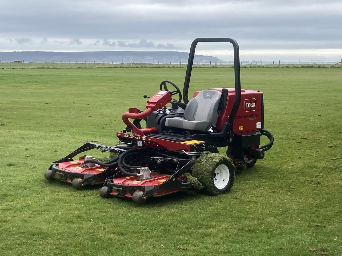Good way to start the week with the delivery of a used <a href="/TheToroCompany/">Toro</a> groundsmaster 3500-D