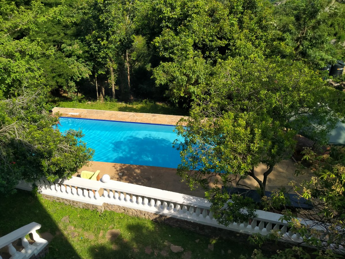 LipsLikeS's tweet photo. White Hill Villa Kisumu..home away from home🙂.
Contact us for your Arbnb needs. 
Houses 10people https://t.co/NEnZyJEQFF