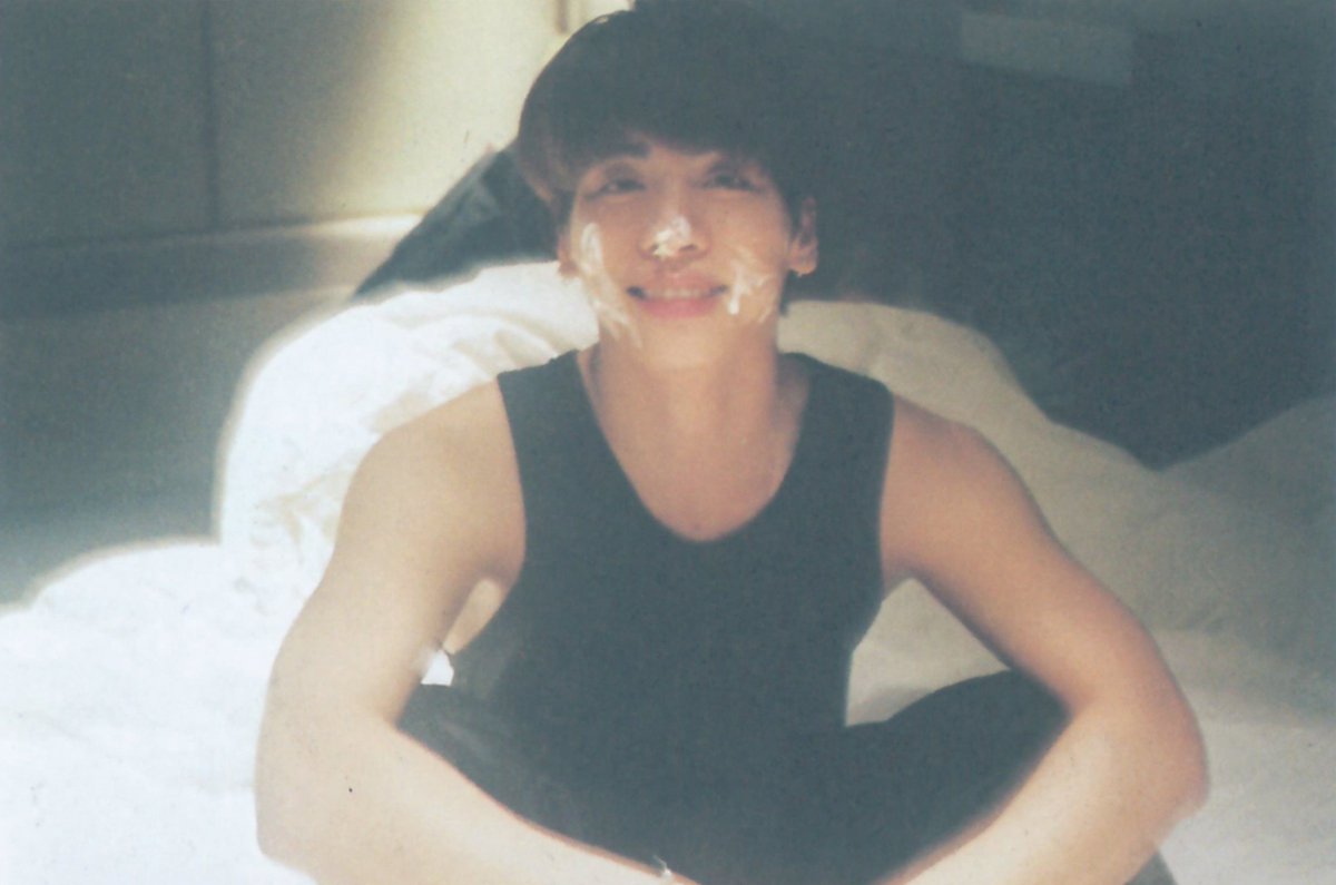 hourlyjonghyun's tweet photo. #HappyJonghyunDay
#Jonghyun #종현 @SHINee https://t.co/Xeo8Hdbw8j