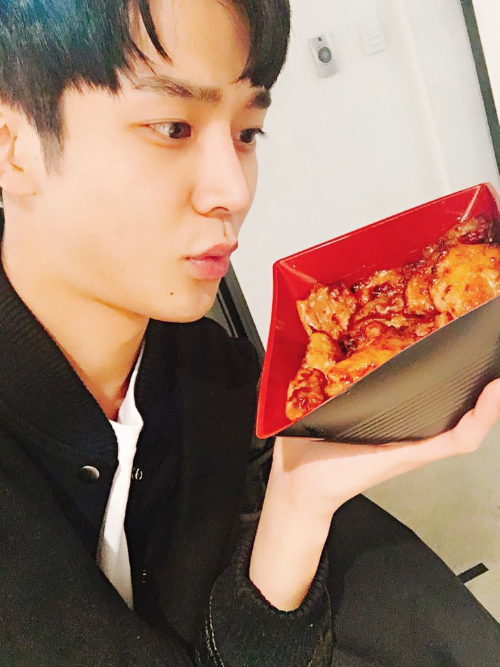 으궁 tweet media