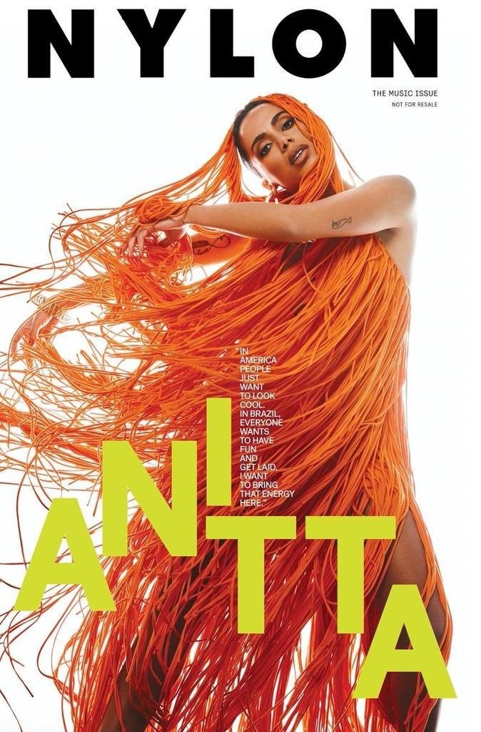 tagrevista_'s tweet photo. "No Brasil, todo mundo quer se divertir e transar e eu quero trazer essa energia para cá", afirma Anitta para a Nylon Magazine. A cantora é capa da edição comemorativa da revista que será distribuída no Coachella. https://t.co/yznBoAqxUw