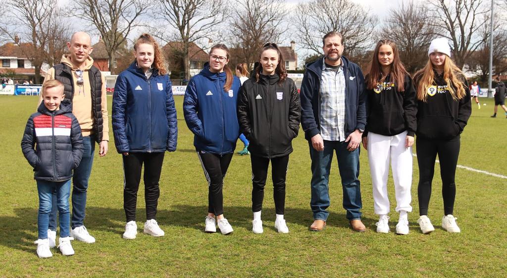 DPSTechnology's tweet photo. We were the proud sponsor of ITFC Women v Southampton Women at the Goldstar Ground. An exciting match with almost 650 spectators, there's now a nail-biting end to the season for both teams! Paige Peake was our Player of the Match.
#ITFC #ITFCWomen #hergametoo #ipswich #DPSTech https://t.co/8cnIgY9dDB