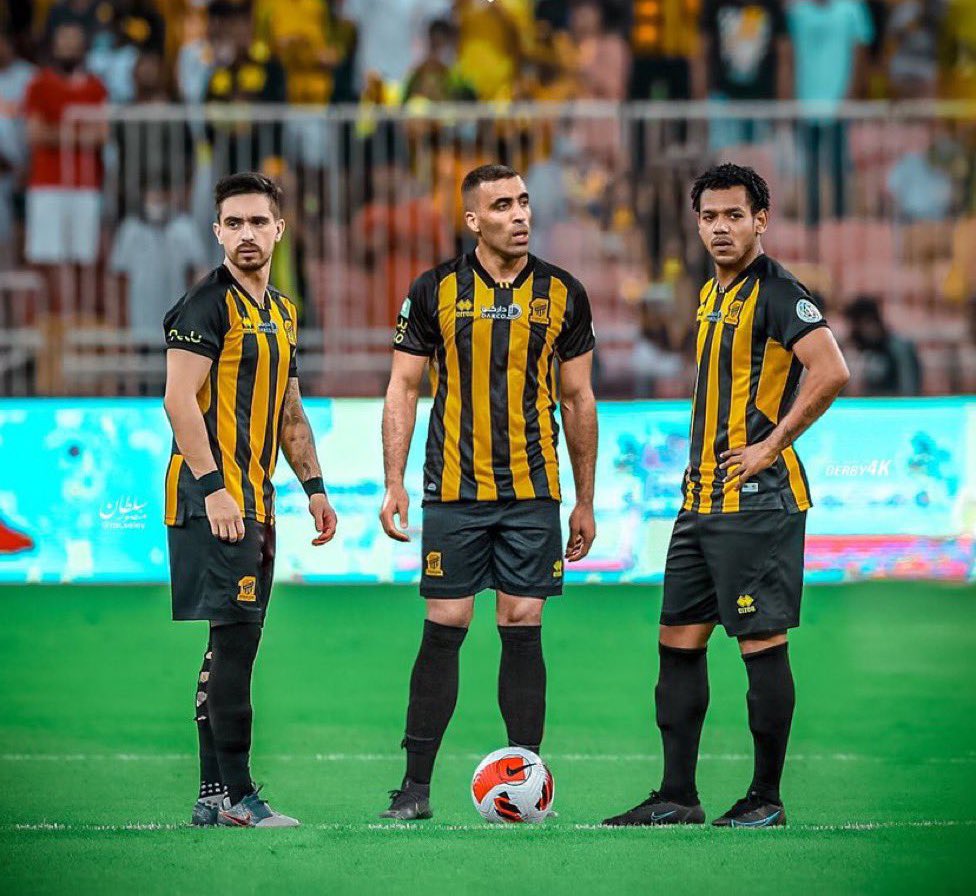 إذا كان الاثنين جميل فأنتم سبب جماله

♥️💛🖤 #الاتحاد_الفيحاء