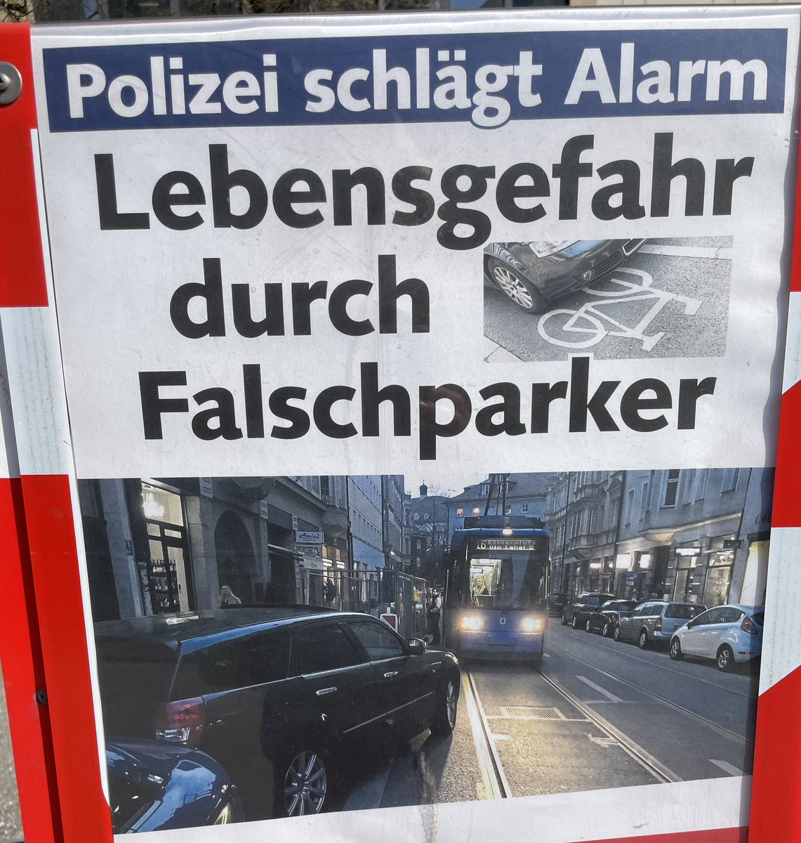 NiceBastard's tweet photo. Münchner Falschparker-Report: Rücksichtslose Autofahrer verursachen oft Ärger und manchmal sogar Lebensgefahr #verkehrswende 
https://t.co/gHD7Fnpw1J https://t.co/WgjHiFSJab