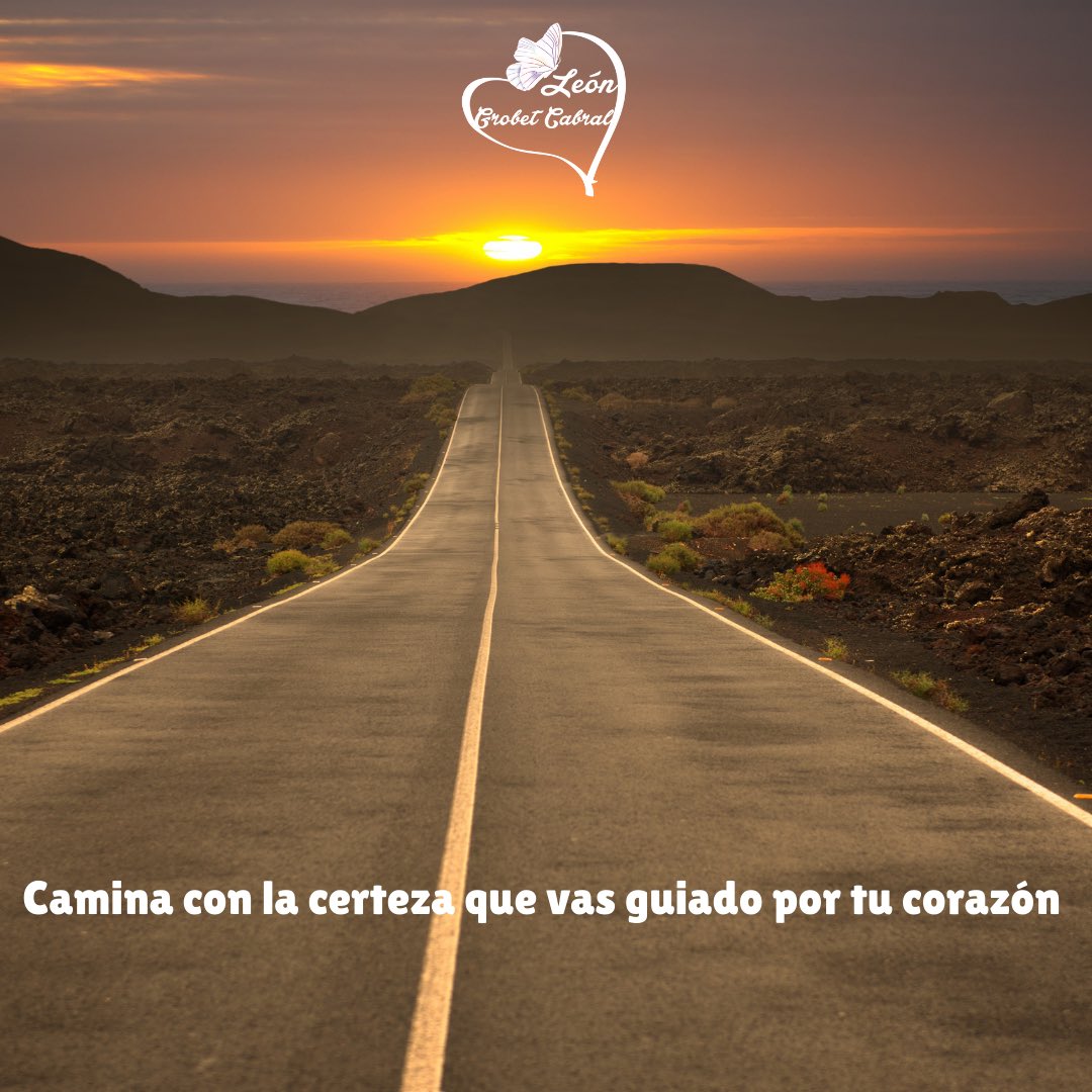 lgc2309's tweet photo. En tus pensamientos comienza la manifestación de lo que anhelas; confía en el tiempo y los aprendizajes que te ha dado, agradece las bendiciones y conecta tus pensamientos a tu corazón para crear aquello que tanto anhelas.

#Ámatecomoeres https://t.co/zAmYvf9nq7