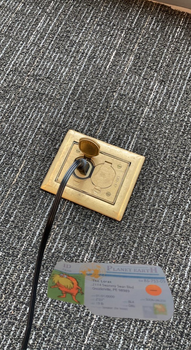 Once I am done using my computer charger I make sure to unplug it, so I save energy <a href="/franklinlorax/">APES Project Lorax</a> #apesenergy