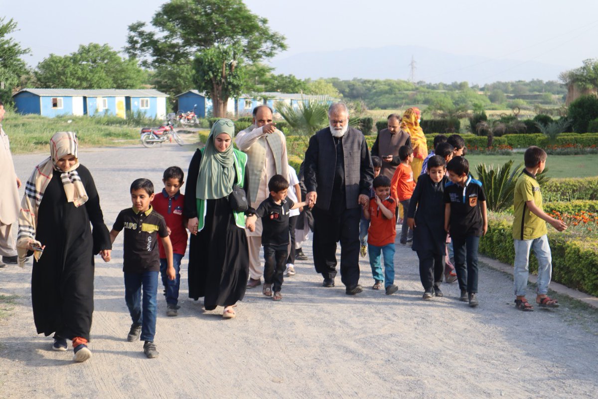 ndmkhn's tweet photo. The first Ramazan at Khubaib College Haripur with the Delegation of IHH .
#orphancare 
#zakat2022  
#ServingHumanity 
#khubaibFoundation 
#pakistan 
#turkey 
#humanitarian https://t.co/YWAiP4kCQ7