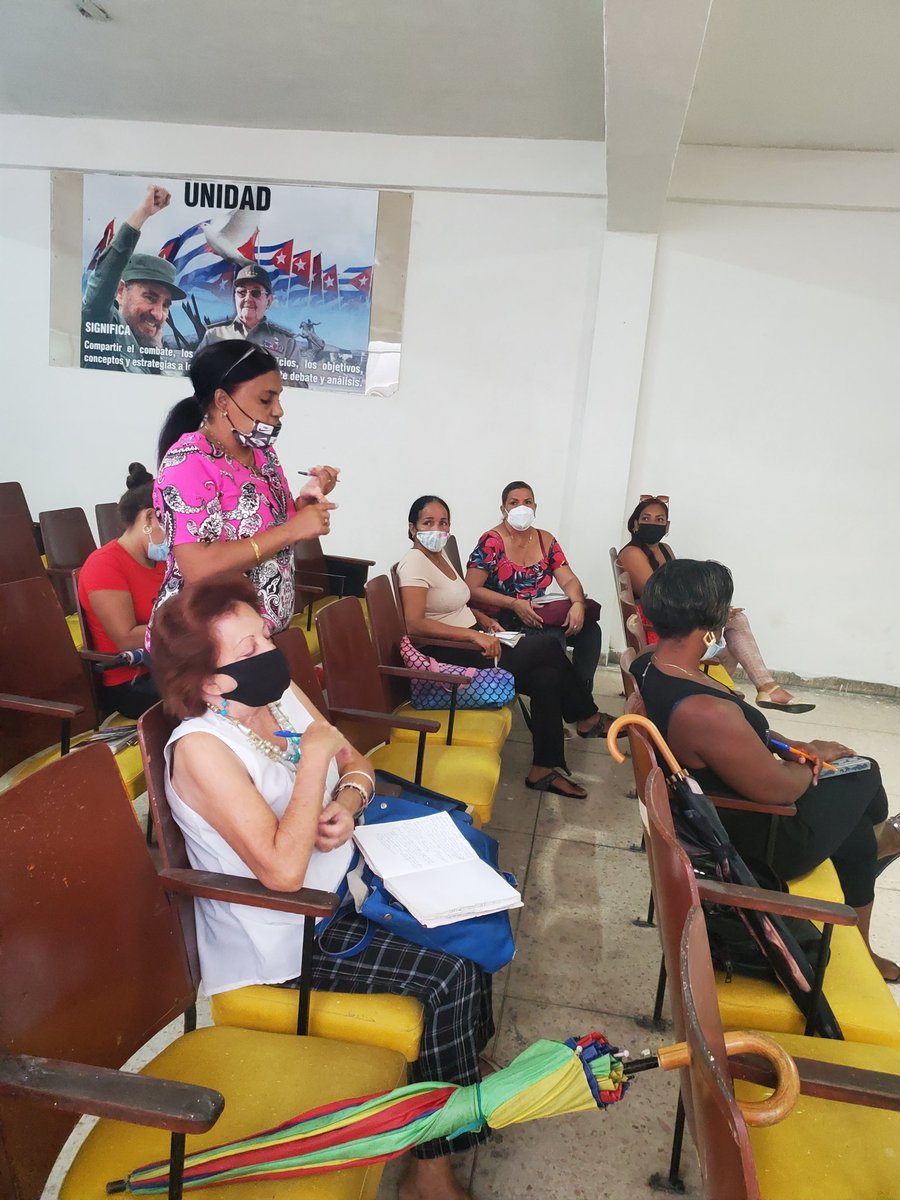 olgalidiam47's tweet photo. Reunión con el grupo de asesores de la DME de Santiago de Cuba para puntualizar las actividades del mes de Abril: Ideas y acciones para garantizar la calidad en el trabajo de los diferentes frentes.@RaulSamon @FundichelyRosa @colas_nelvis @YamiraDaz1 @DianaGisellMar1 https://t.co/rfhLoKz4vk