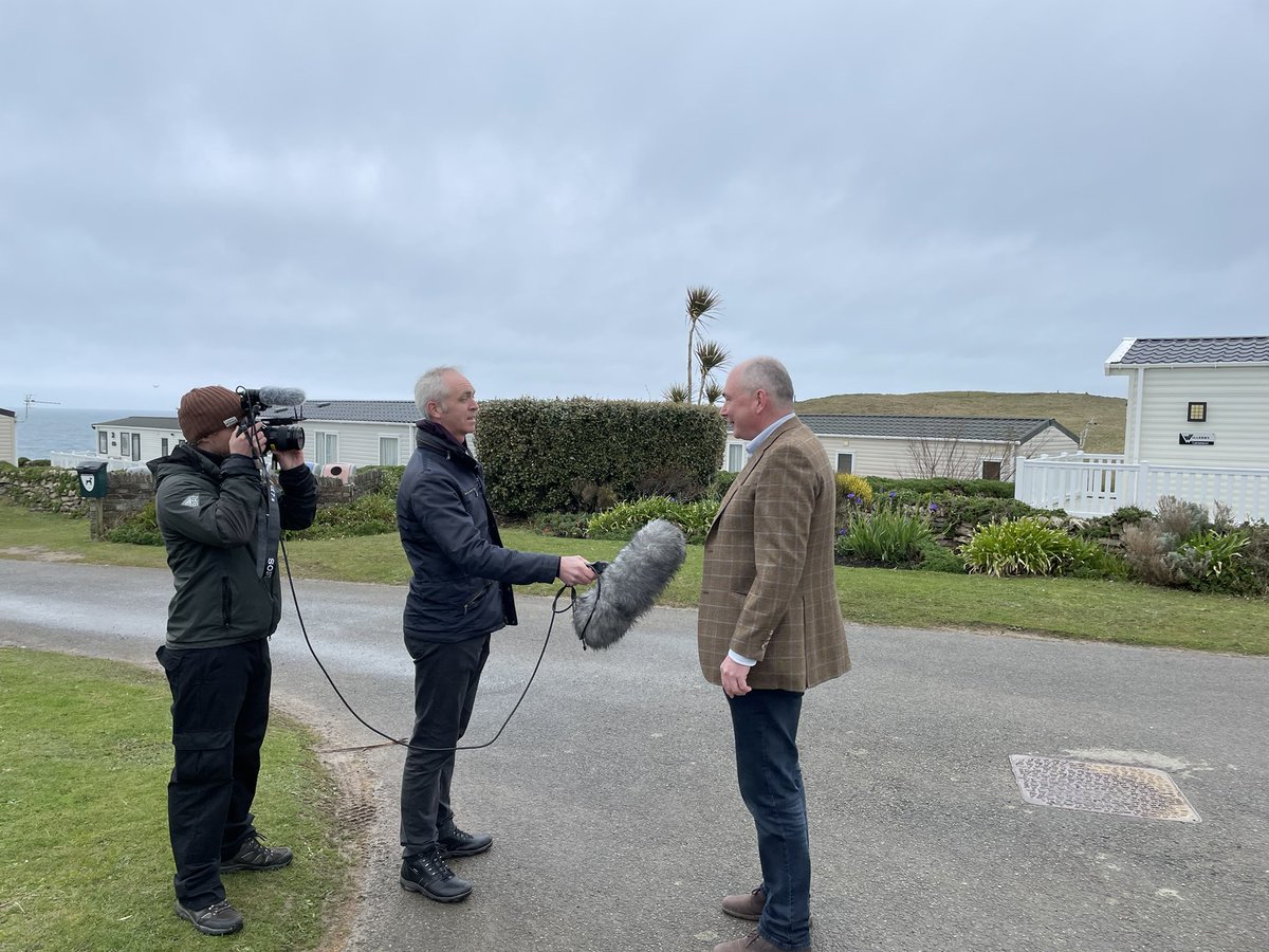 MotherIveysBay's tweet photo. Patrick being interviewed by John Henderson from BBC Spotlight, earlier today

Discussing recruitment issues, especially customer-facing roles

Mother Ivey’s opened on Friday without a reception team, despite offering £12/hr (£23,400 annual equivalent) https://t.co/JWSX6DT9sB