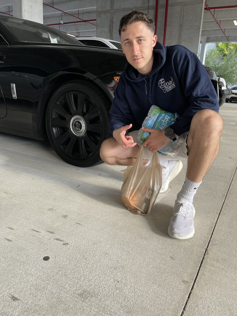 Wanna know what’s cooler than a Rolls?…..

Service to others 🤝

#ComeSwimWithUs #FLconservation