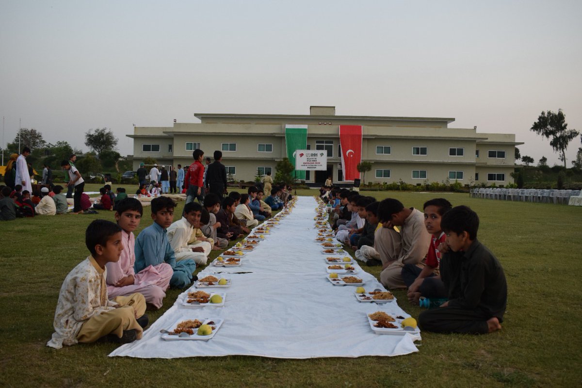 ndmkhn's tweet photo. The first Ramazan at Khubaib College Haripur with the Delegation of IHH .
#orphancare 
#zakat2022  
#ServingHumanity 
#khubaibFoundation 
#pakistan 
#turkey 
#humanitarian https://t.co/YWAiP4kCQ7