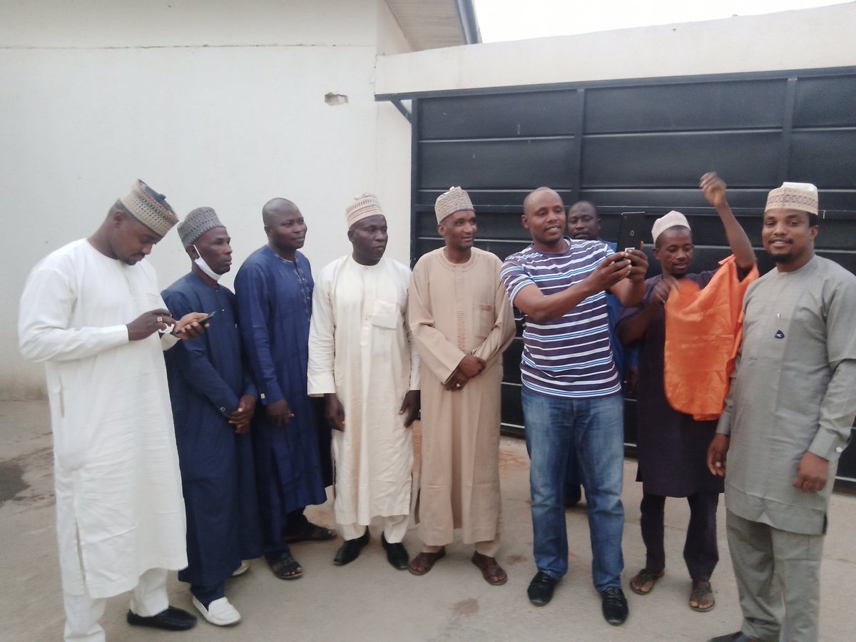 BalarabeGajida's tweet photo. I will be the first member to support Local Government administration and financial autonomy in Kano State House of Assembly said Muhammad Bello Butu-butu.

#kanocbossupportlgaautonomy https://t.co/vNn7KE3gxB