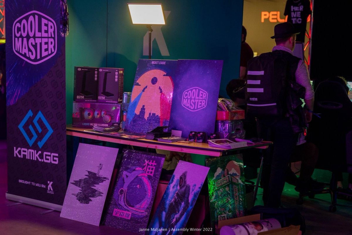 kamk_gg's tweet photo. WOW! What an incredible weekend. From the EU's first @PlayVALORANT tournament with an audience to an amazing panel focused on inclusivity in gaming. It was an honor to be involved in #ASSEMBLYWinter22 💙
Photo creds in the images! 📷
@assemblyparty @Assembly0rg https://t.co/dFeLZt7z3H