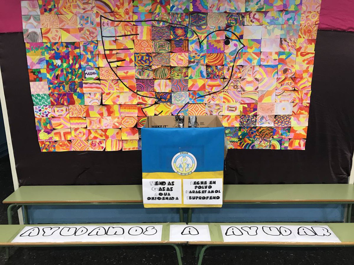 El #CEIPCristóbalColón de #Villaverde pide #PAZ. 

Seguimos haciendo un ejercicio de empatía con pancartas, mensajes y recogidas de material. 

¡Ayúdanos a ayudar!

site.educa.madrid.org/cp.cristobalco…
