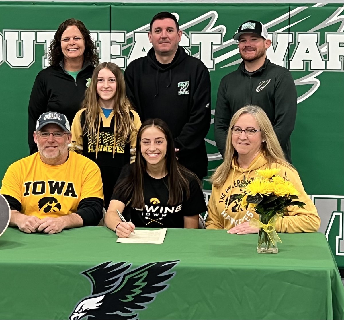SEWWarhawks's tweet photo. Congrats to @_josiehartman on signing with @iowarowing https://t.co/KuXmqEM2tK