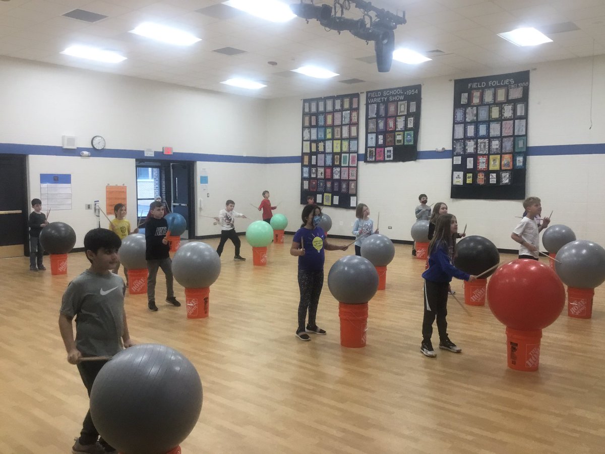 ZacharyBeyer3's tweet photo. Students at Field enjoying drum fit last week! #physed #d64smiles #engageD64 @FieldD64 @D64News @D64Educators #d64PE https://t.co/ba82AsYLRt