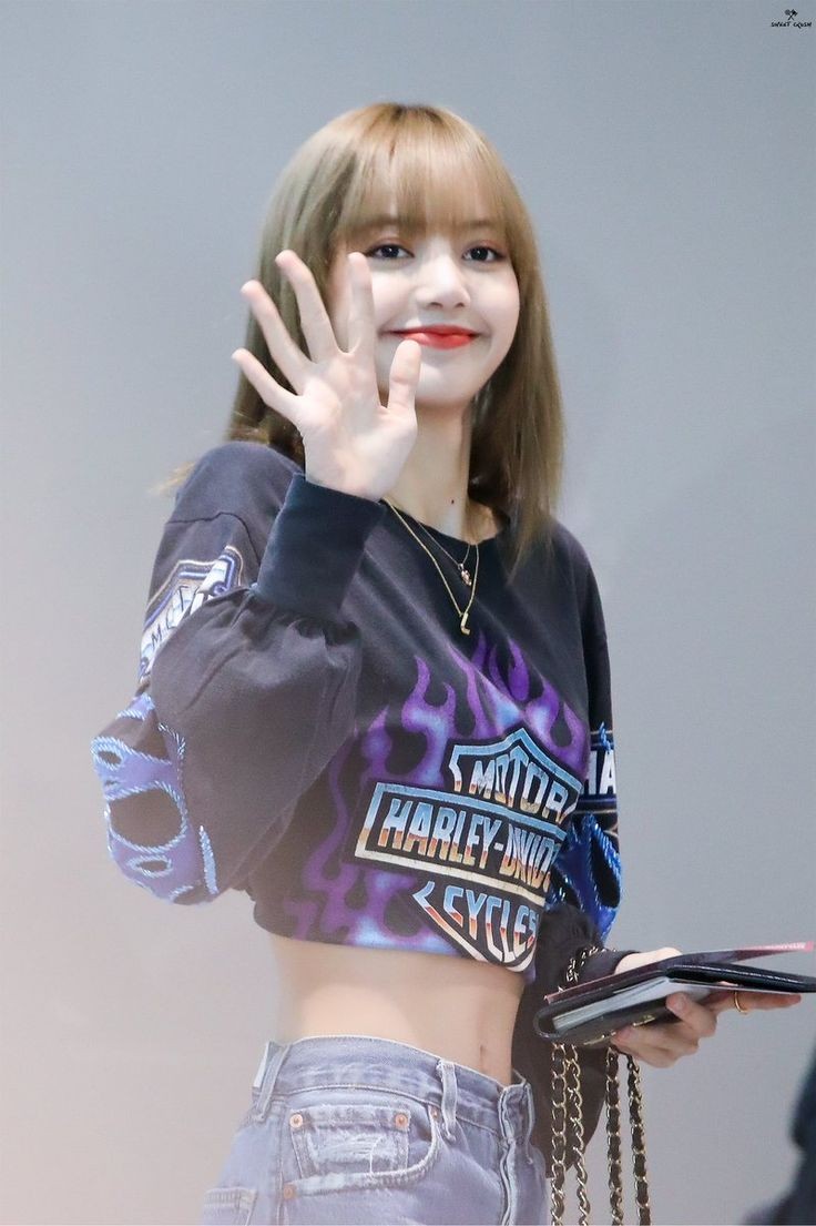 Pastttaaaa's tweet photo. I'm listening to K-pop female act song with the most #1's on iTunes in history #LALISA by #LISA
I'm listening to a song by Kpop soloist with longest Billboard Global 200 charting #MONEY by #lisafiles https://t.co/zWFzHXMseM