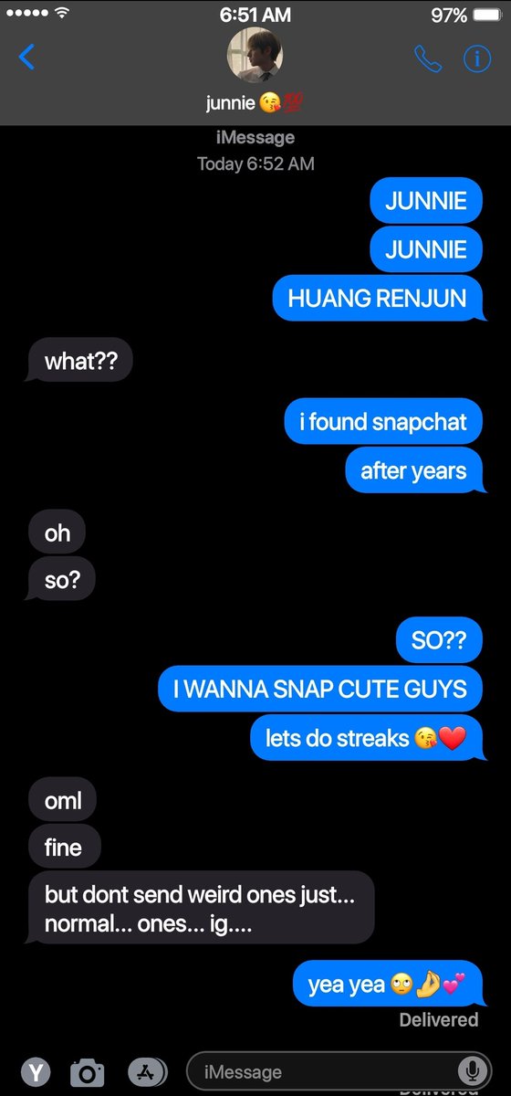glazedjaem's tweet photo. a nomin two twt au. 

jm "accidentally" sends a cute snap to the supposedly cold class president ljn, whom he secretly despises but ended up loving. https://t.co/ldjxkaRCII