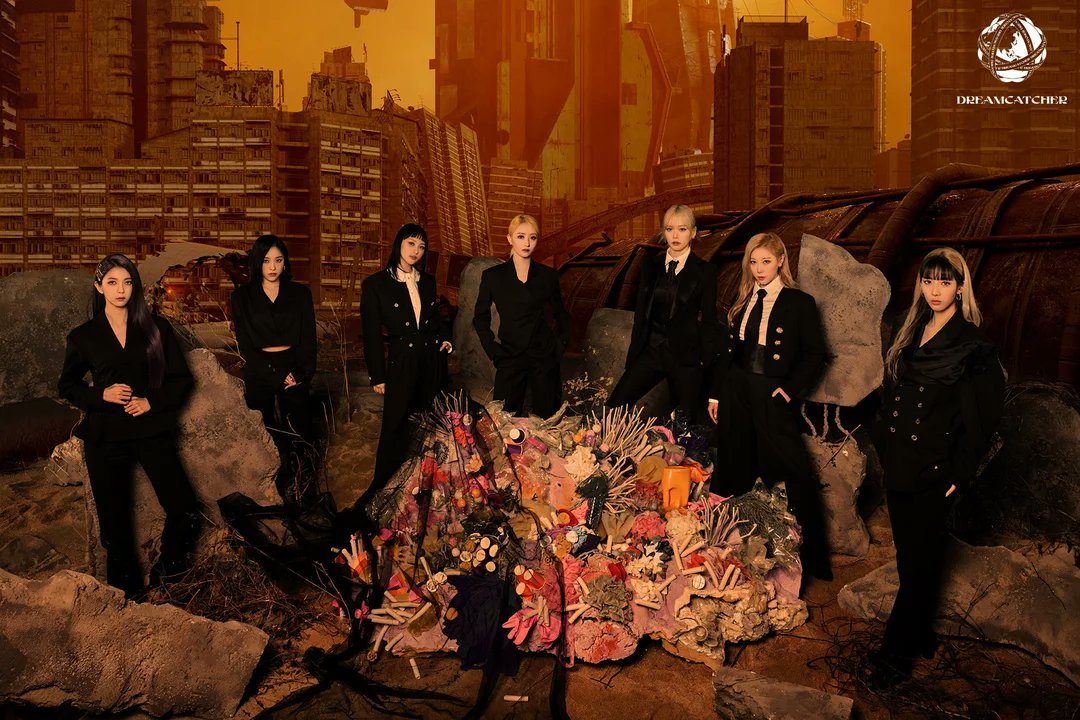 FoxBoxKPop's tweet photo. 🇬🇧 Dreamcatcher posts teaser images of the group for their 2nd album 'Apocalypse: Save us'

🇧🇷 Dreamcatcher posta imagens teaser do grupo para o seu 2º álbum 'Apocalypse: Save us'

#Dreamcatcher #Dreamcatcher_Comeback #DREAMCATCHER_Apocalypse_Save_us #dreamcatcher_apocalypse https://t.co/N99CYnRZko
