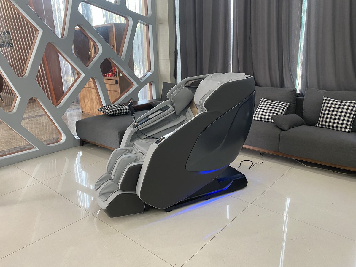 EvanChai2's tweet photo. New model massage chair https://t.co/HpultjFbqQ
