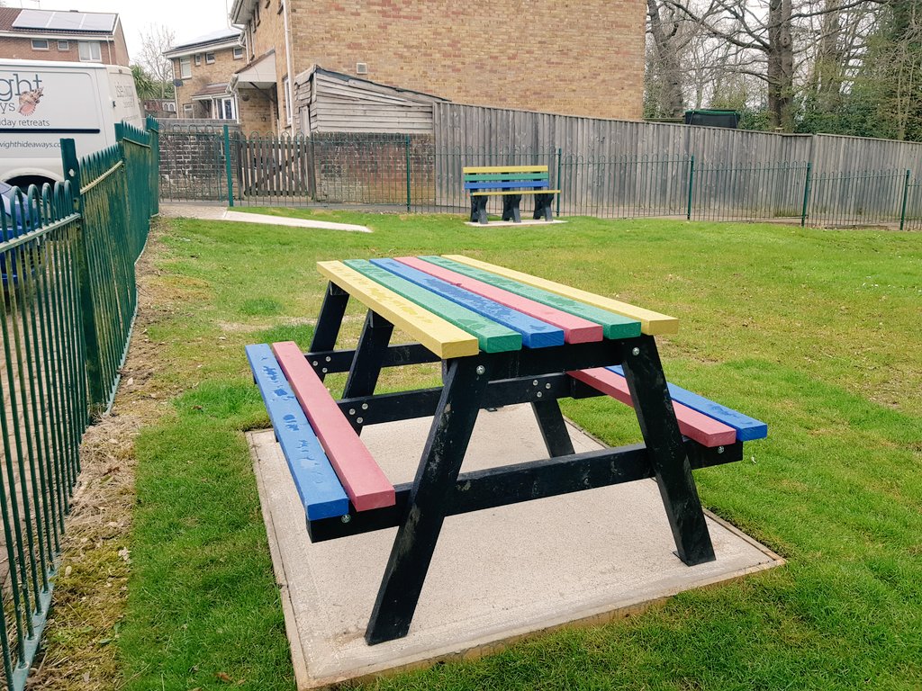 EaglenToby's tweet photo. A busy March completing several estate improvement projects led by @sovereignha residents through our Your Community Your Choice programme on the Isle of Wight. A few more projects to go! https://t.co/J6YPIySy45