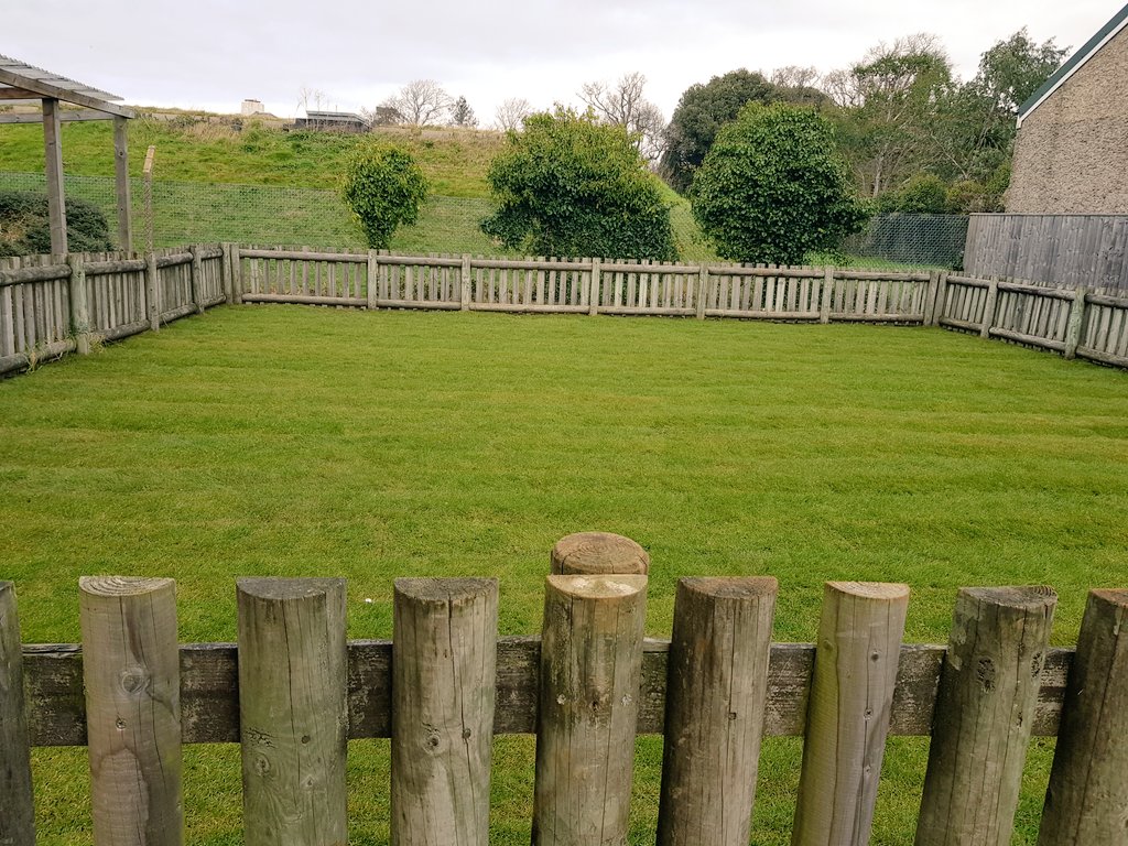 EaglenToby's tweet photo. A busy March completing several estate improvement projects led by @sovereignha residents through our Your Community Your Choice programme on the Isle of Wight. A few more projects to go! https://t.co/J6YPIySy45