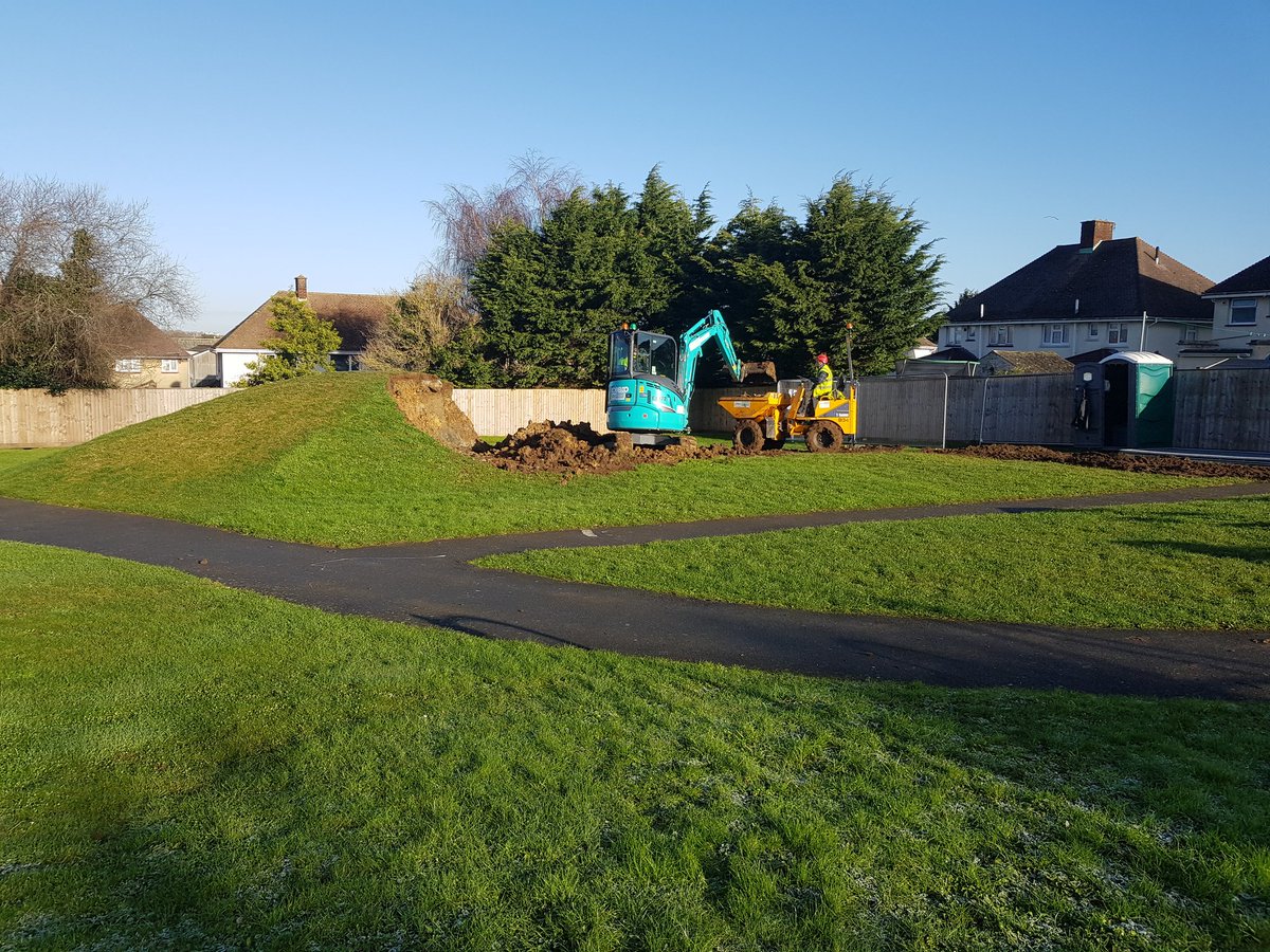 EaglenToby's tweet photo. A busy March completing several estate improvement projects led by @sovereignha residents through our Your Community Your Choice programme on the Isle of Wight. A few more projects to go! https://t.co/J6YPIySy45