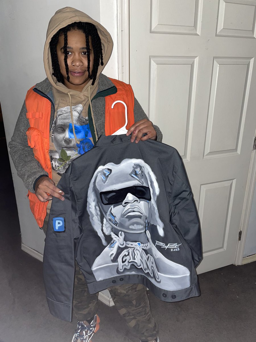 ___bossedUP's tweet photo. Bossedup 4 ever x Drip Season 4ever #getbossedup https://t.co/nxKAeuymB3