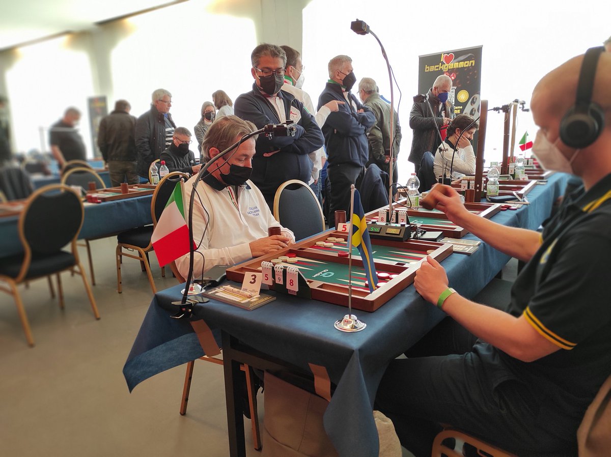 veneziaunica's tweet photo. ๐ฟRacchiuso fra laguna e mare, il #LidodiVenezia รจ un gioiello lungo circa 12 km.
๐Il polo congressuale (Palazzo del Cinema, Palazzo del Casinรฒ e Sala Darsena) รจ una location esclusiva, adatta a congressi internazionali, convention aziendali, workshop e grandi eventi!
#wbgf https://t.co/xVcGaLz6Zc