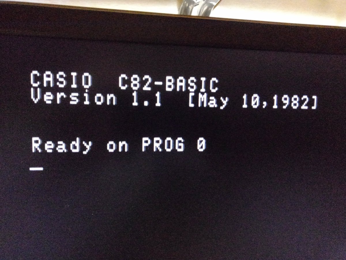 toshitada1973's tweet photo. カシオFP-1000です。BCDとか低価格とか10個のプログラム領域とかカナ変数とか、話題に事欠かないマシンだね。80年代のパソコンの、こういうトコが好きだなー。
#FP1000
#FP1030 https://t.co/RFSIKsT1OY