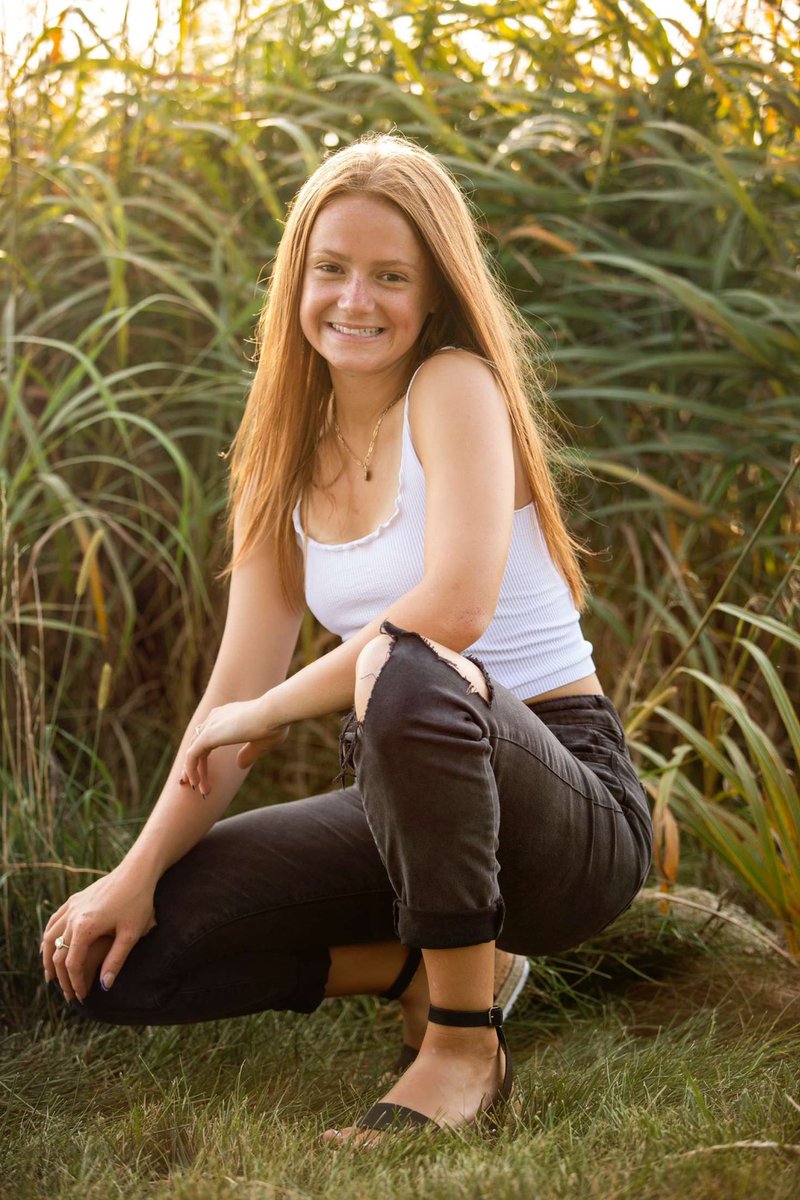 PHS_GSOCCER's tweet photo. SENIOR SPOTLIGHT❤️ 
Alyssa Apprich #4 

position: center defender 
fun fact: she likes to dance on the field 
favorite pregame snack: peanut butter 
favorite pregame song: stir fry 
favorite soccer memory: soccer scavenger hunt 
favorite thing about soccer: all the girls https://t.co/27reXmPKhX