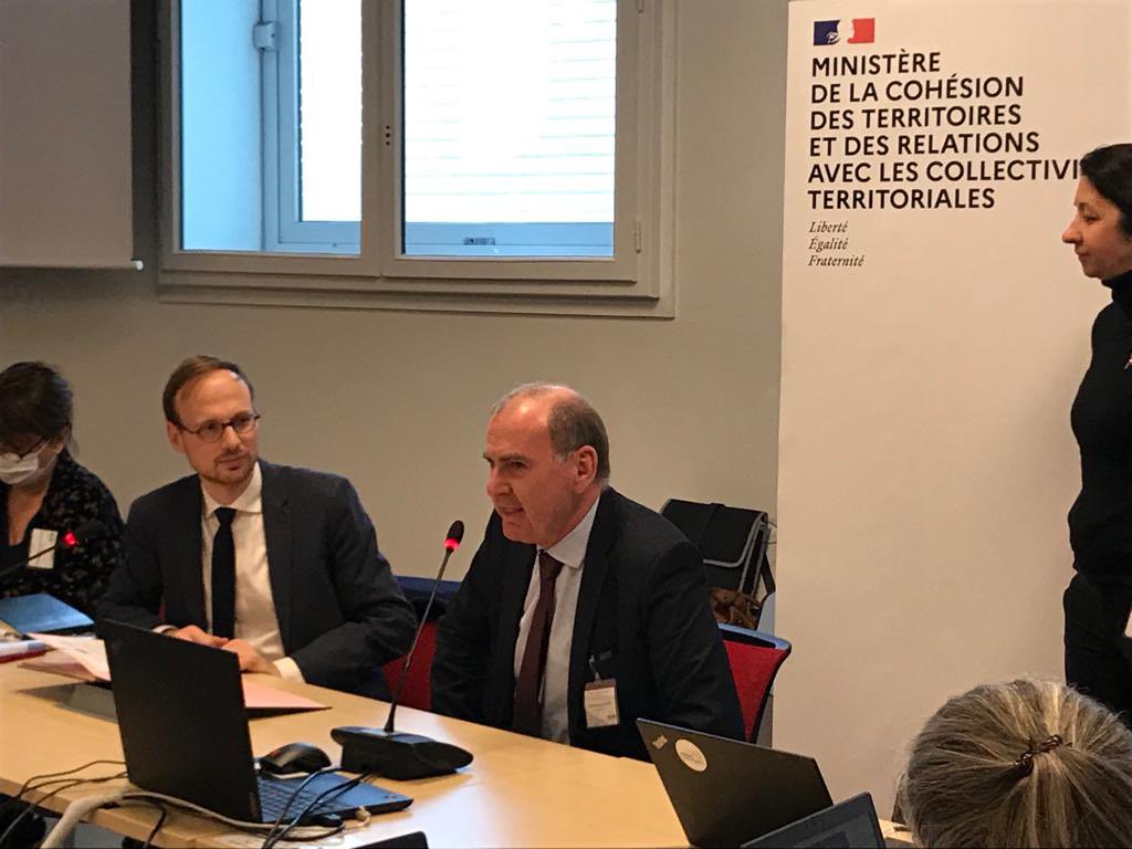 FlorianBercault's tweet photo. Penser global pour une ville durable, croiser les regards, partager les initiatives, jouer, créer, rêver...Les @ecoquartiers s’engagent pour toujours plus de partenariats lors de la commission nationale d’aujourd’hui. Avec une nouvelle feuille de route qui se concrétisera en 2022 https://t.co/REmjE1u9cM