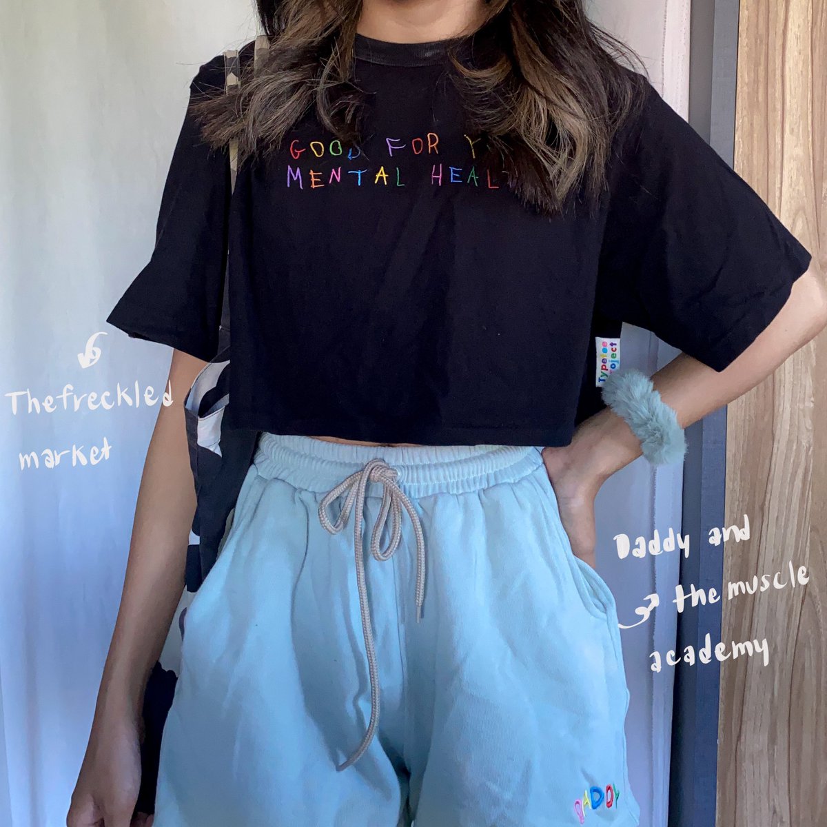 calledallyellow's tweet photo. 〰️ ☀️ เสื้อครอป เสื้อตัวเล้กม้อบแม้บใส่ในช่วงฤดูร้อนนี้ หรือใส่ไปทะเลลลลก็ได้  🫧🦈 🌊 https://t.co/cT5n6pry1Q