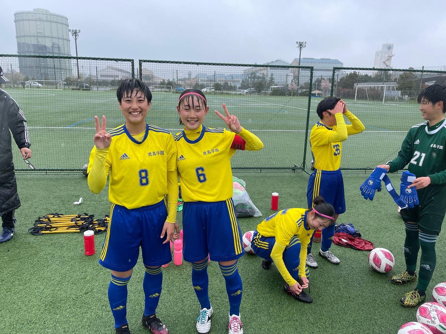 鹿島学園女子サッカー部 公式 不死鳥カップ Vs スフィーダ世田谷fc 3 0勝利 得点者 玉井小春 花谷理沙 柚木ひなた 明日も頑張ろう 鹿島学園女子サッカー部 T Co Qa8gegochj Twitter