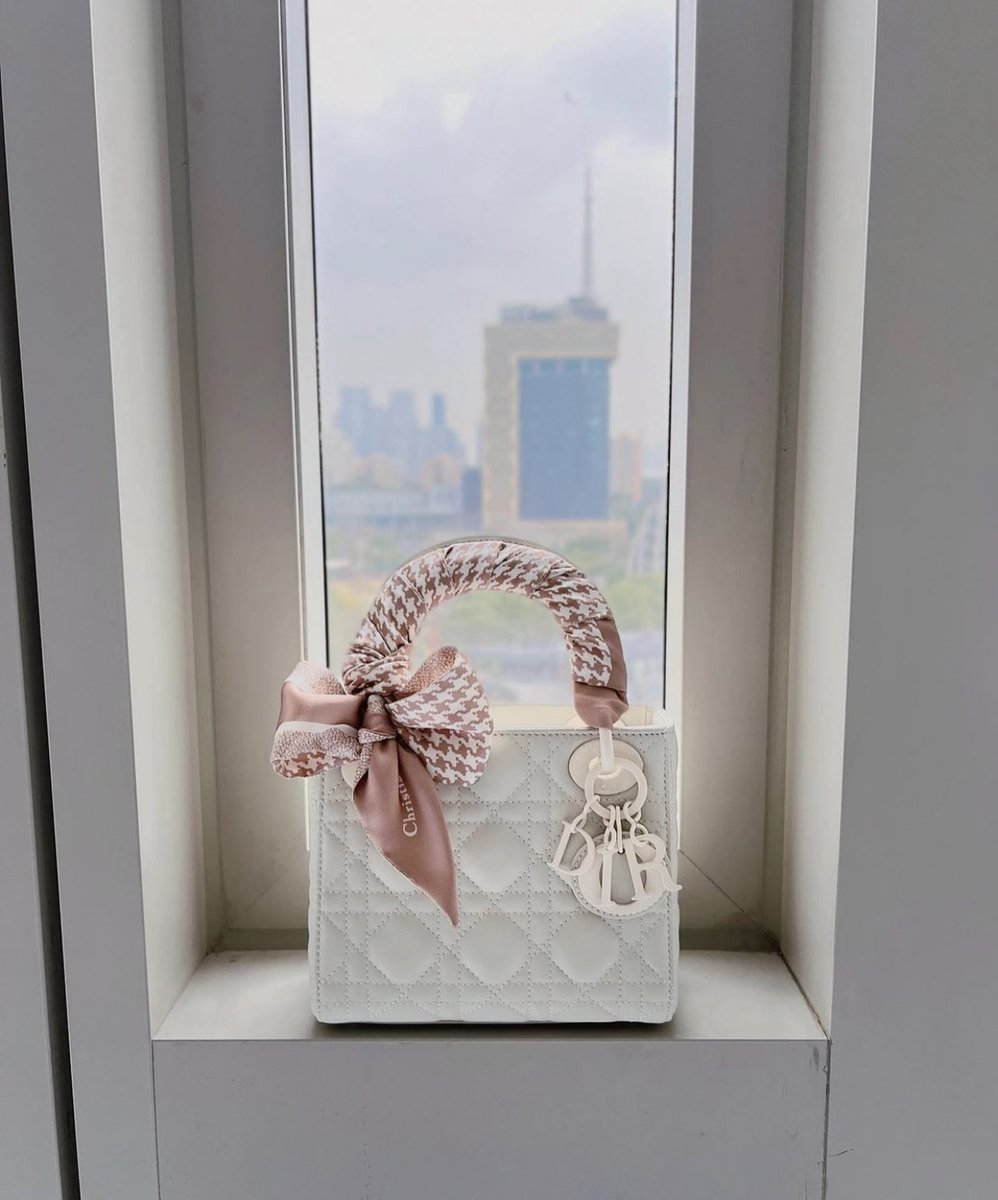 bottegalolita's tweet image. Lady Dior