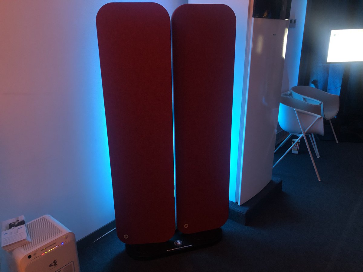 ithotelero's tweet photo. En TechRoom to Live In by #ITH puedes conocer a #absotec y sus separadores acústicos. 

¡Acércate a @Hostelcobcn! https://t.co/42Iwz4kEPp