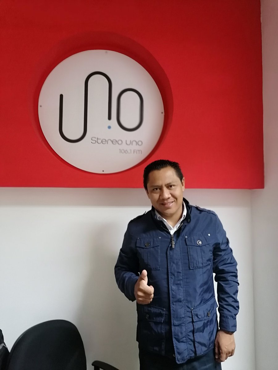 Bersael's tweet photo. En unos minutos voy a hablar con @pedrolceballos sobre como #SíHayDeOtra en #Oaxaca.

Escúchenme en @StereoUno_Radio. https://t.co/87dwYZTz5V