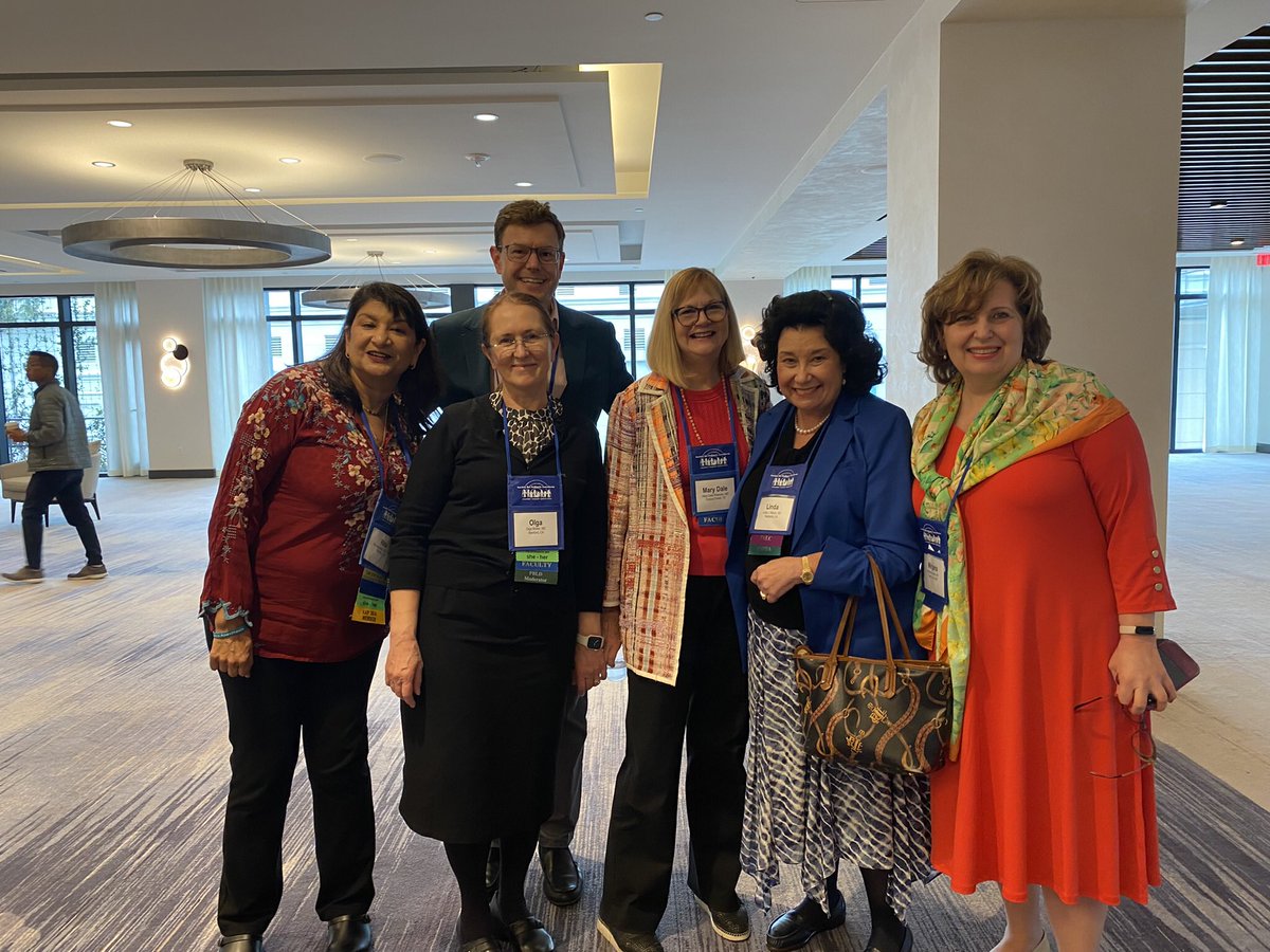 Ritaagarwal6's tweet photo. @PediAnesthesia #spafl2022 is over but the memories will live on. Such a great meeting and soooooooo good to reconnect with friends and colleagues after all these years @SPAWellbeing1 @SPA_WELI @DabeChatter @HubbletheDog Until next year #spatx2023 https://t.co/0anJ8qu0xG